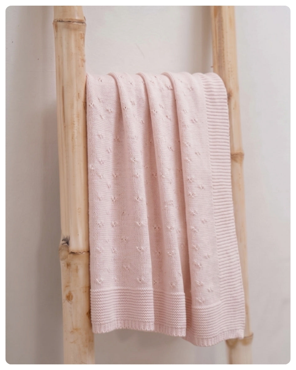 Rebozo hilo o dralon puntitos rosado