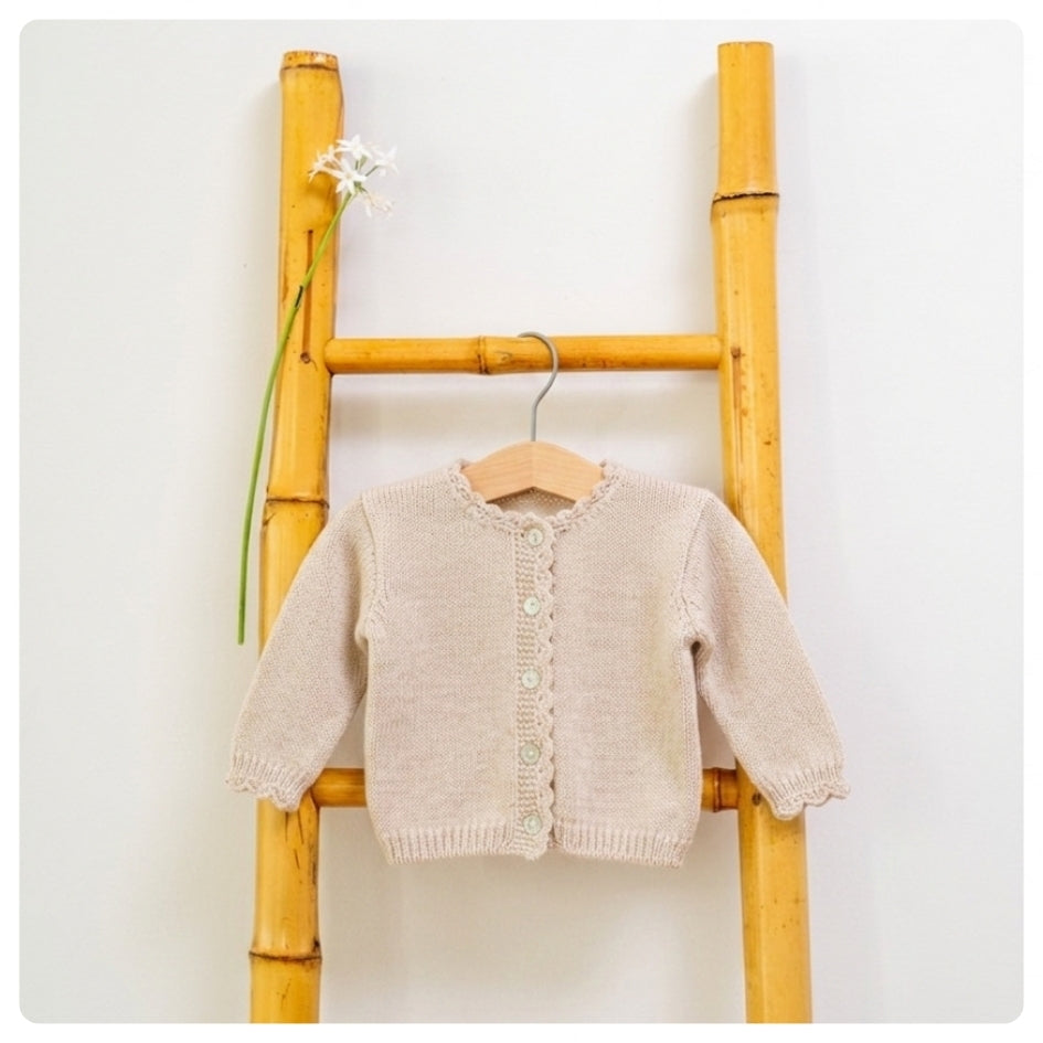 Saquito beige crochet