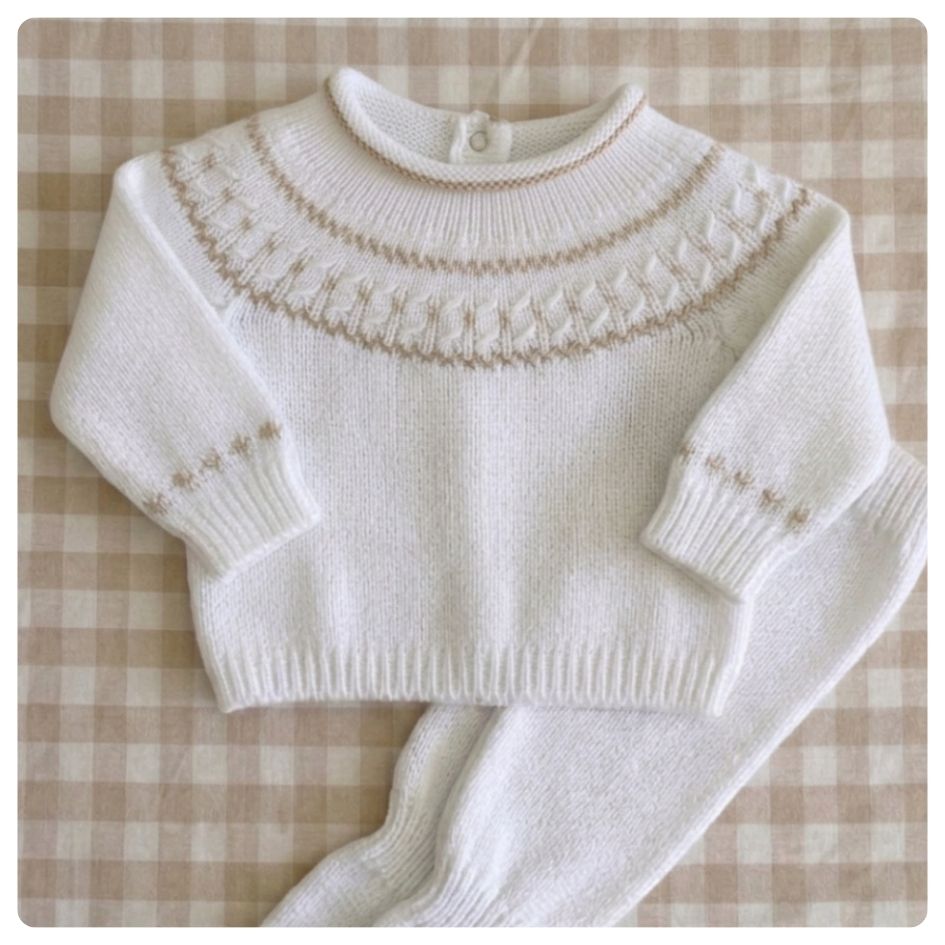 Conjunto dralon blanco con guarda beige