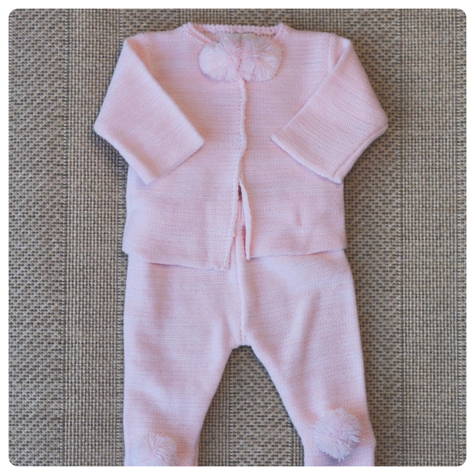 Conjunto pompones rosado