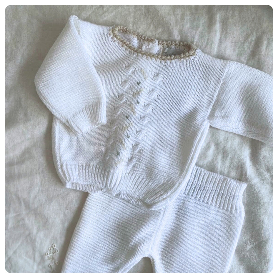 Conjunto dralon blanco y beige