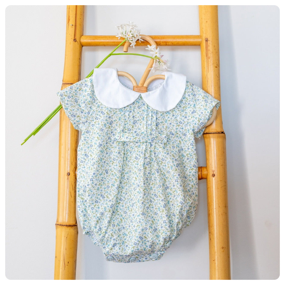 Body Vintage florcitas azules y celestes