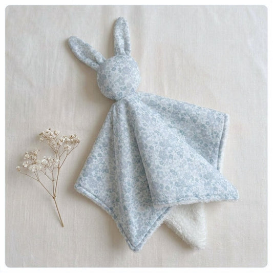 Mantita de apego conejito muselina y peluche liberty celeste