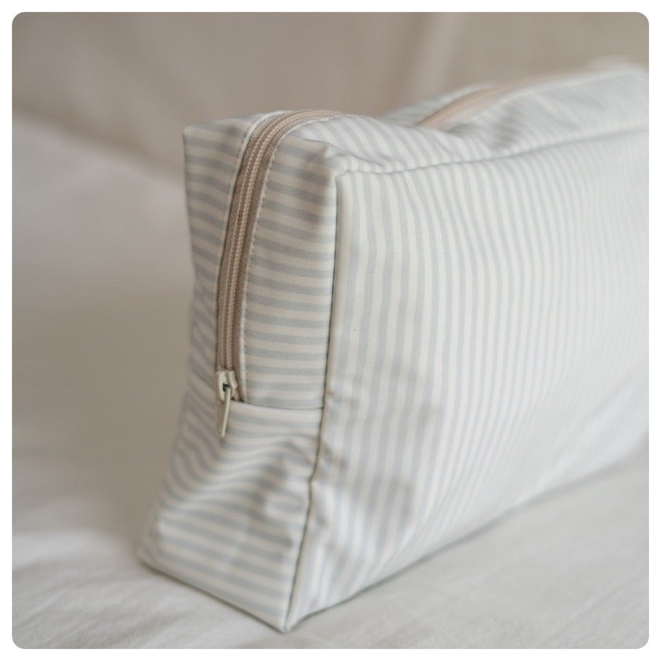 Neceser Clarita rayas celestes