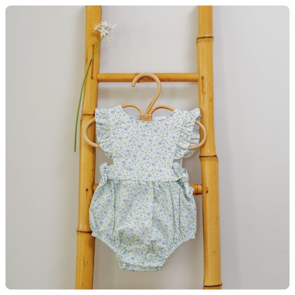 Ranita voladitos flores celestes y verdes