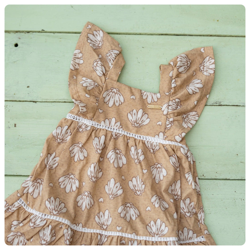 Vestido beige flores blancas