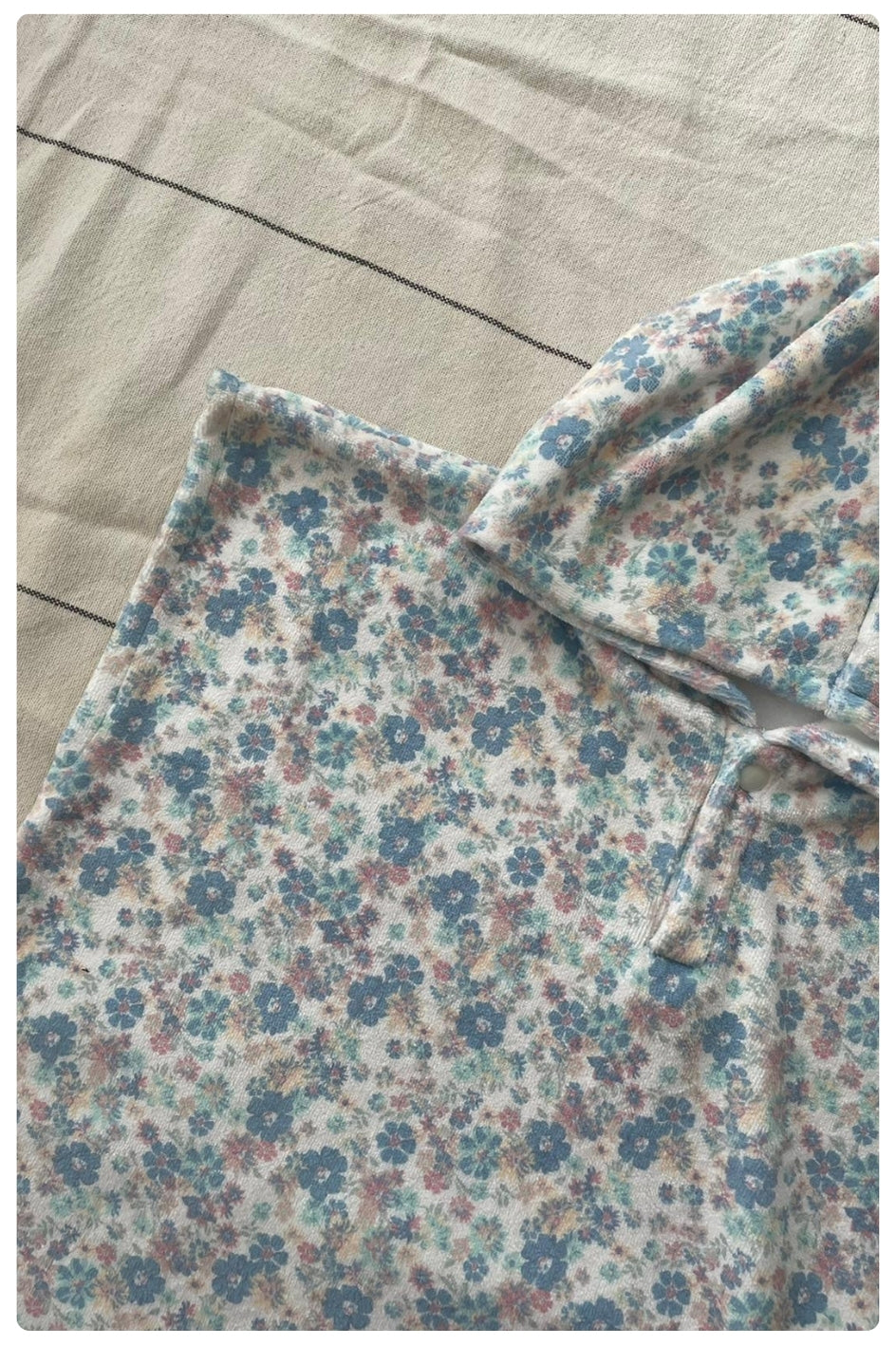 Poncho Blue Flowers