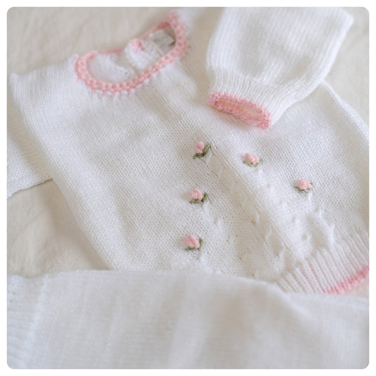 Conjunto hilo blanco y rosado