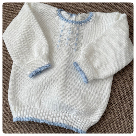 Conjunto hilo blanco y celeste