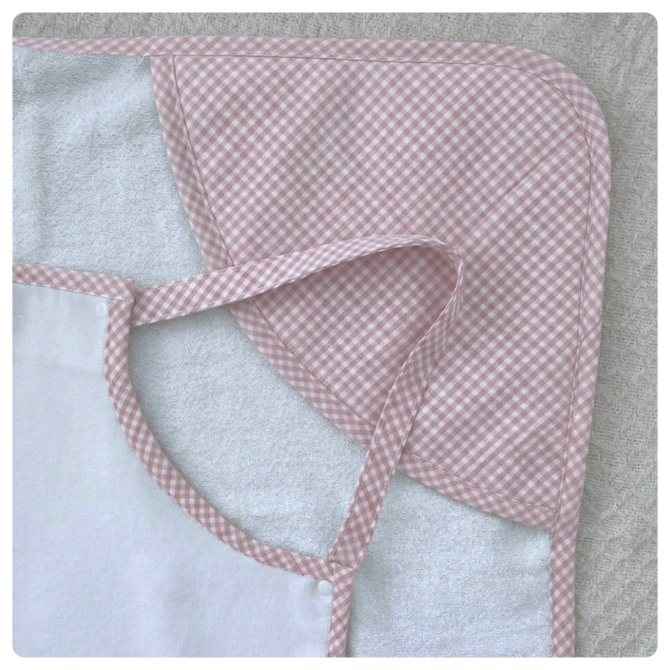 Toallón con sistema agarre Vichy rosado