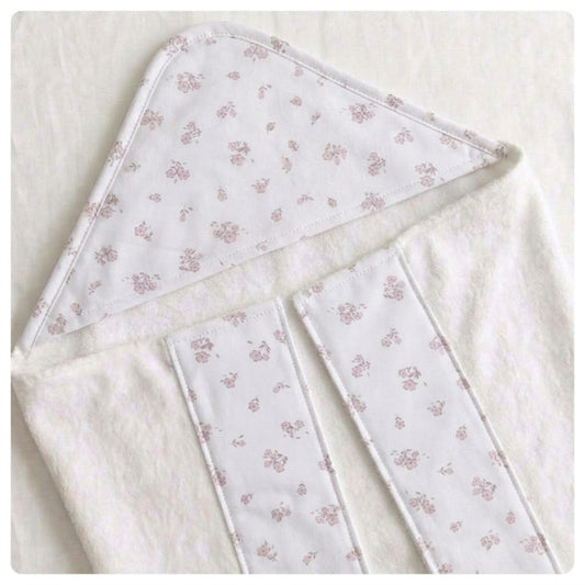 Toallón rectangular florcitas mini rosadas