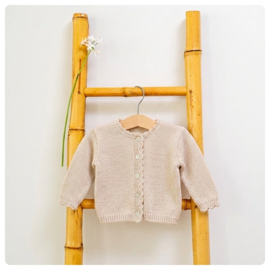Saquito beige crochet