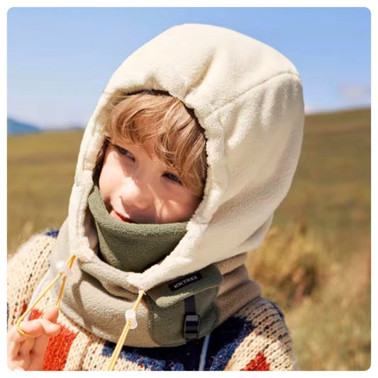 Gorro con cuellito beige y verde