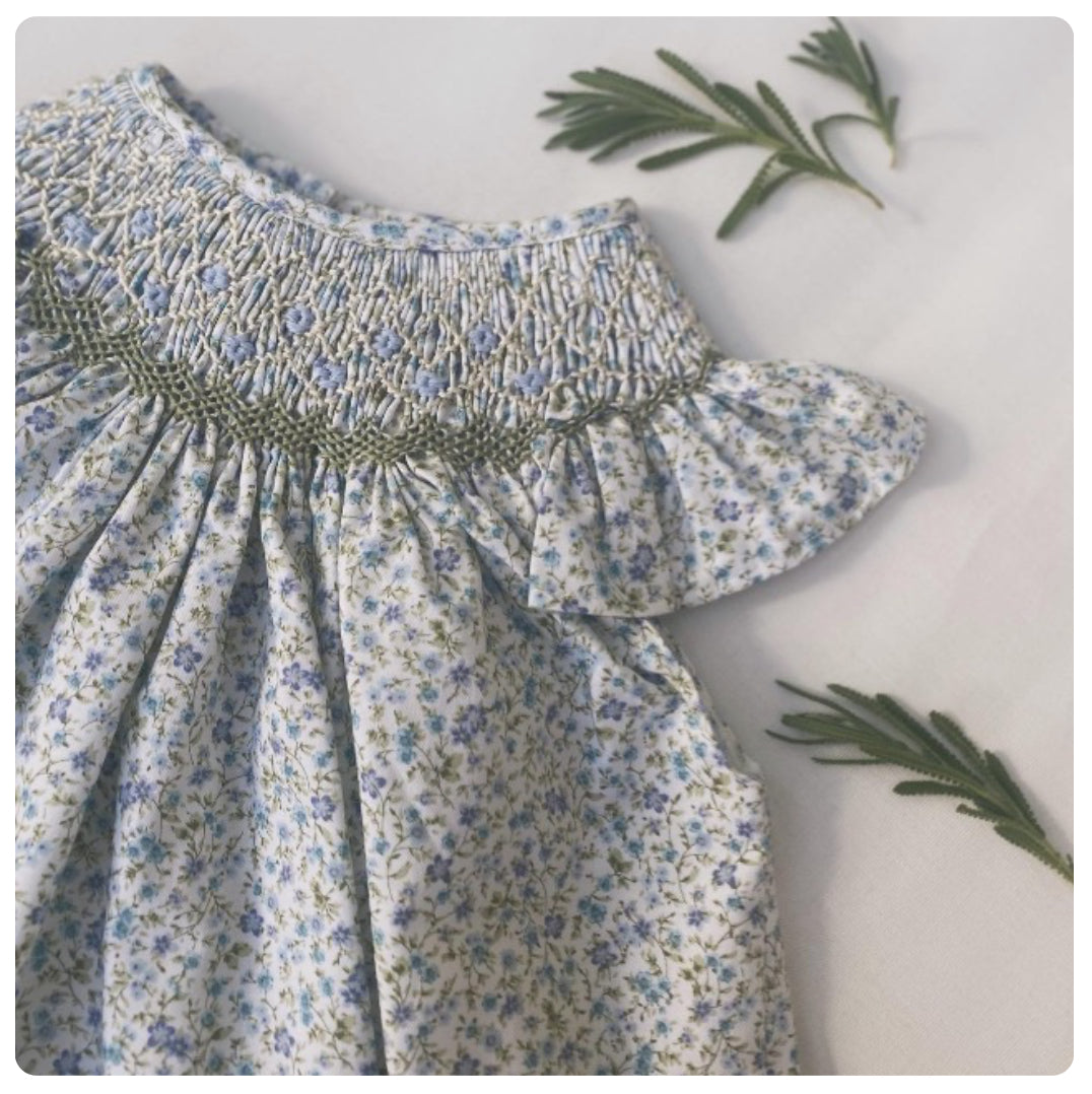 Vestido Smock florcitas azules y celestes