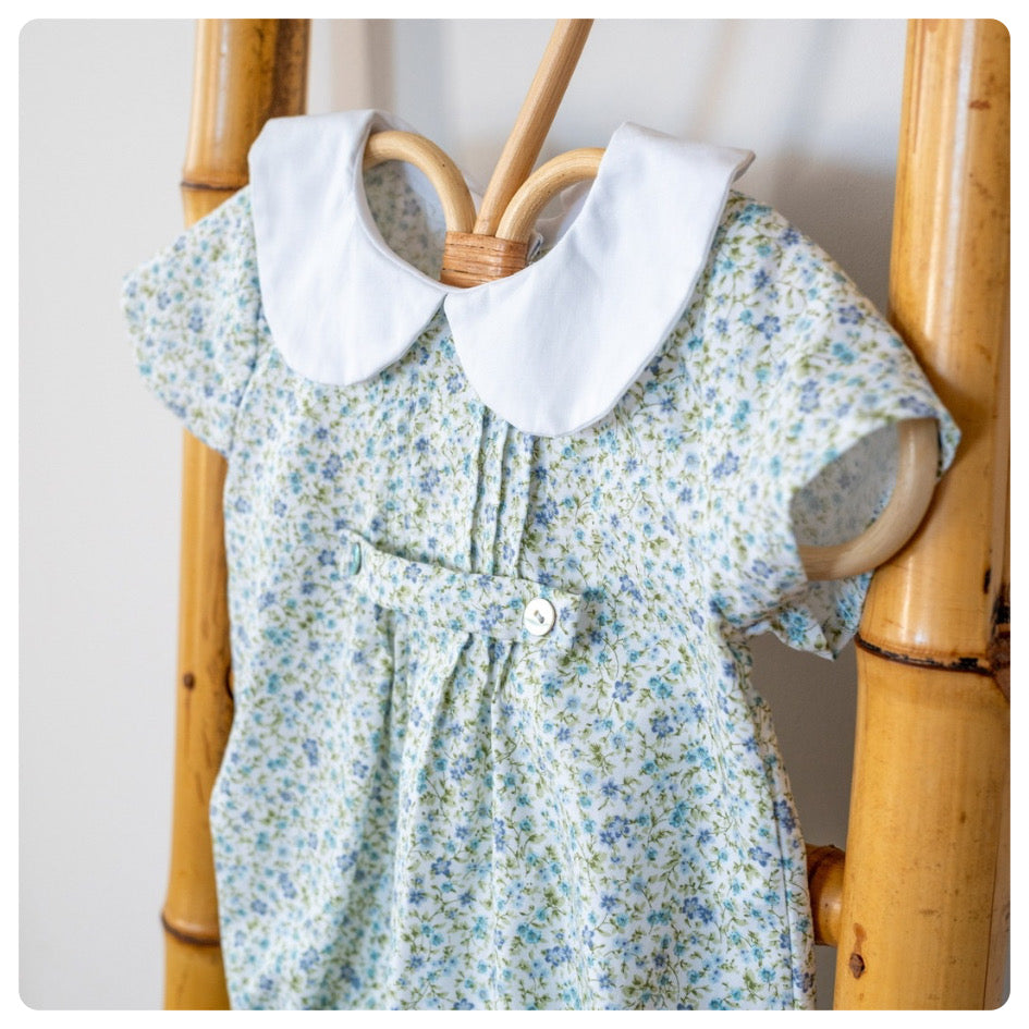 Body Vintage florcitas azules y celestes