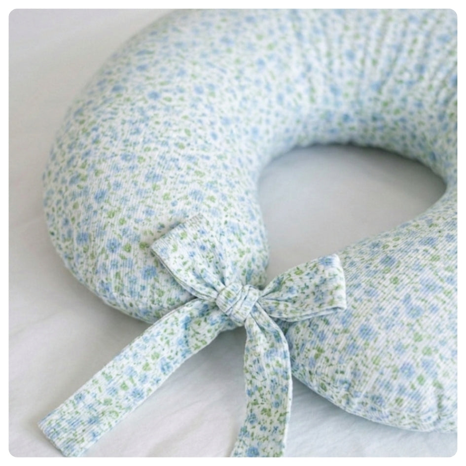 Almohadón de lactancia Flores celestes