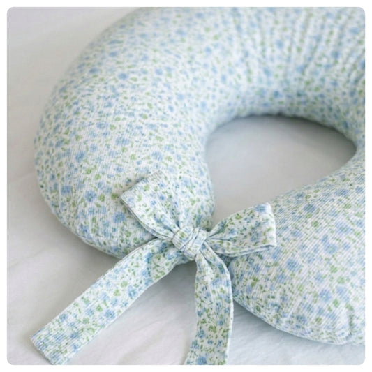 Almohadón de lactancia Flores celestes