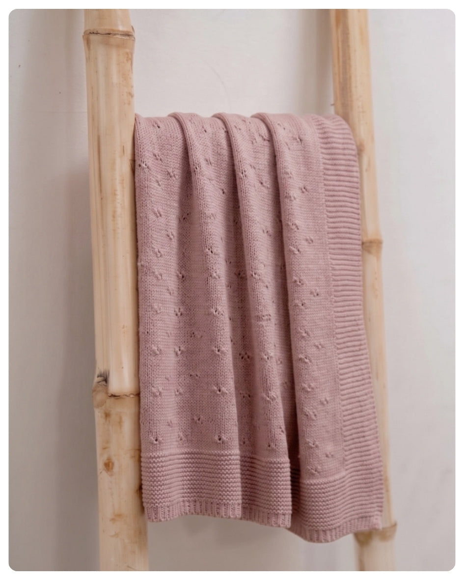 Rebozo hilo o dralon puntitos rosa viejo
