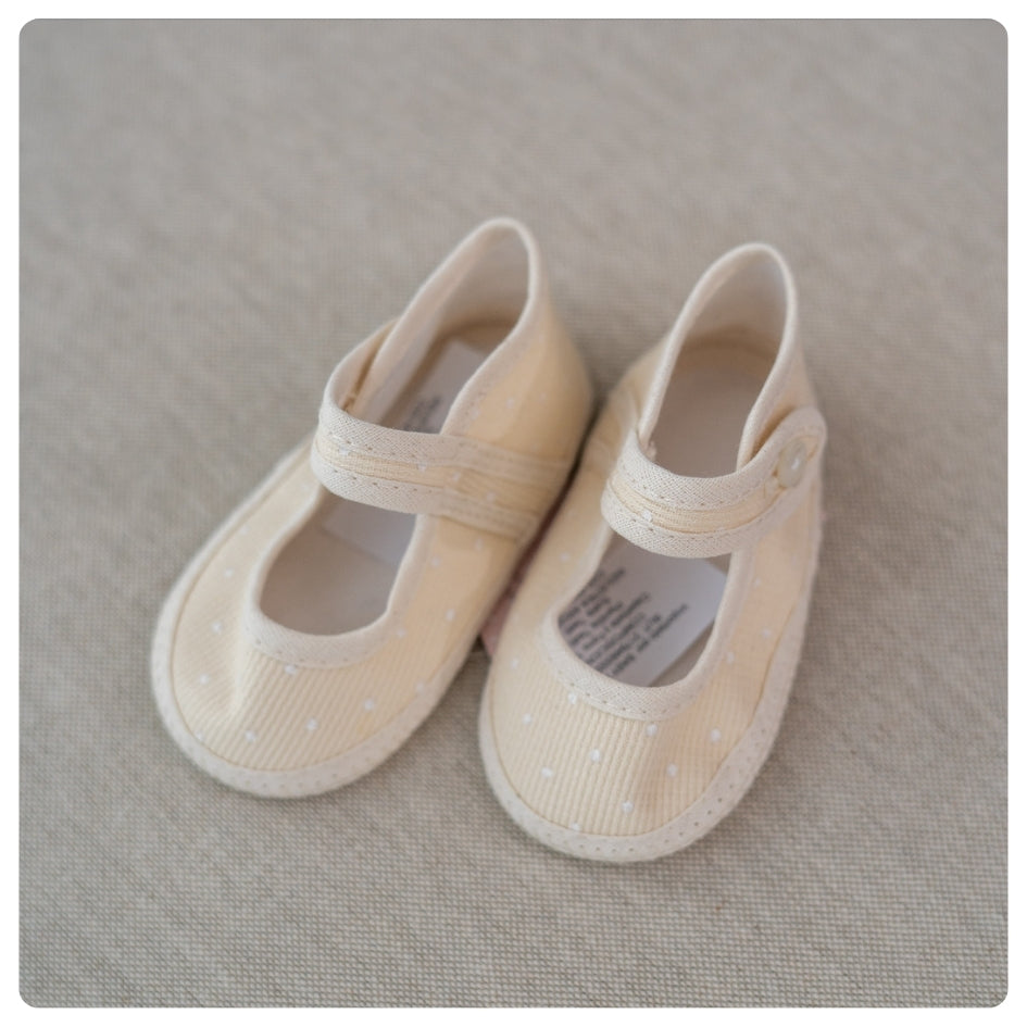 Guillerminas beba crudo con lunares