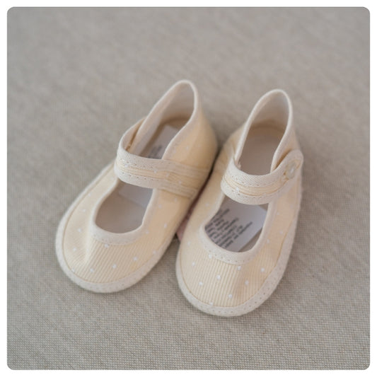 Guillerminas beba crudo con lunares