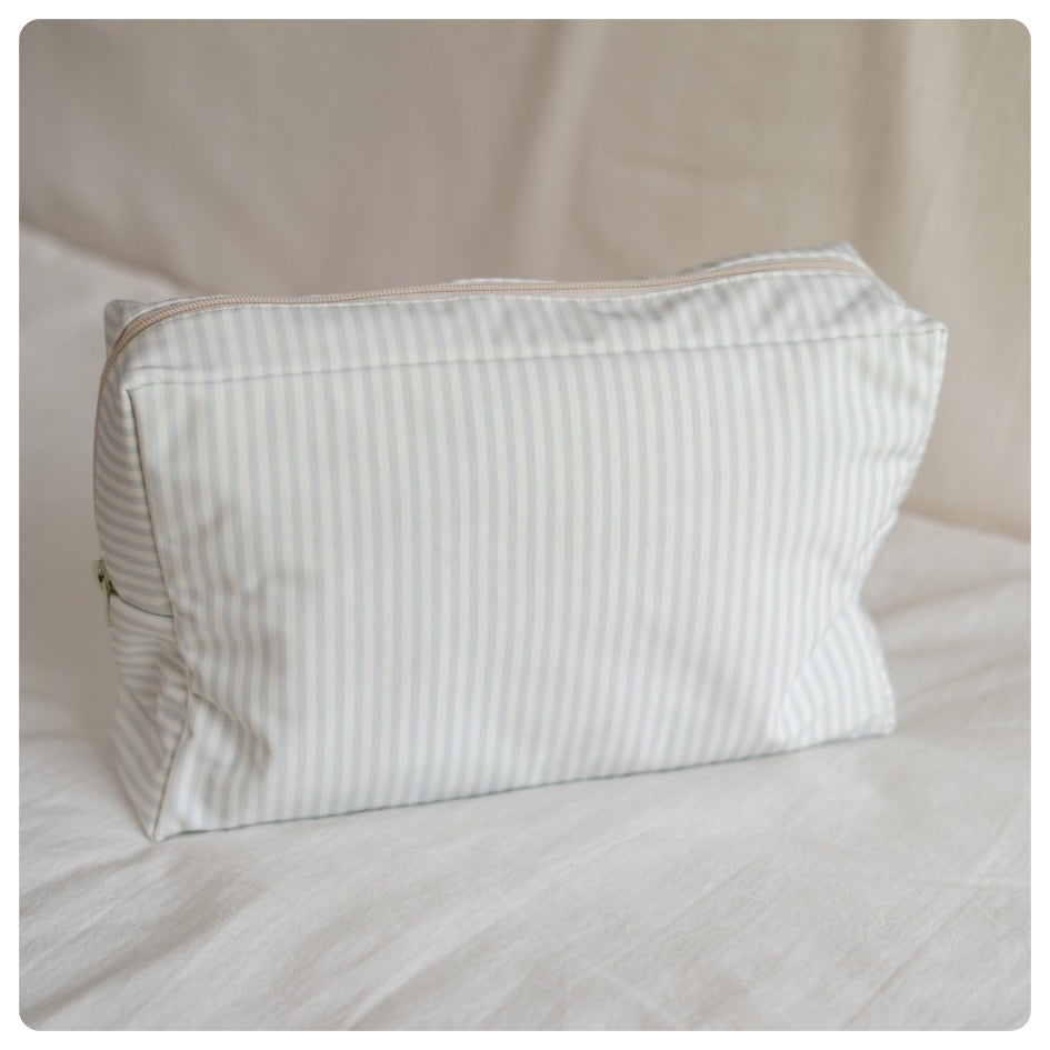 Neceser Clarita rayas celestes