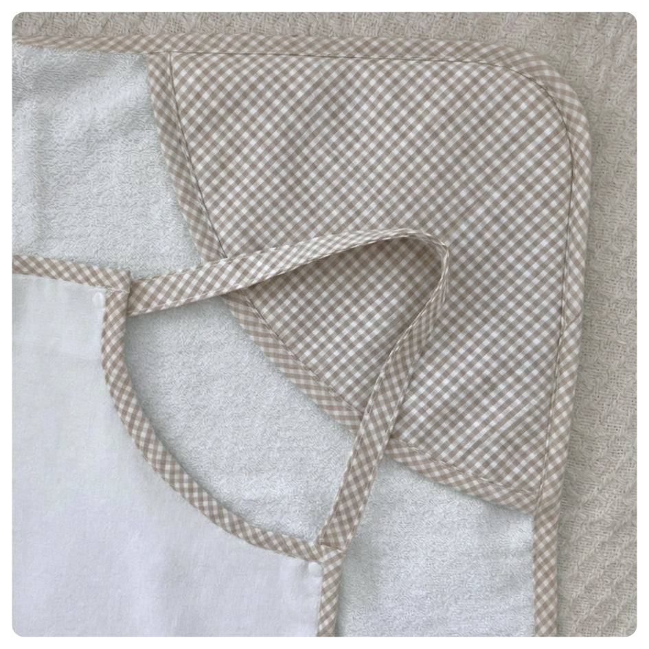 Toallón con sistema de agarre Vichy beige