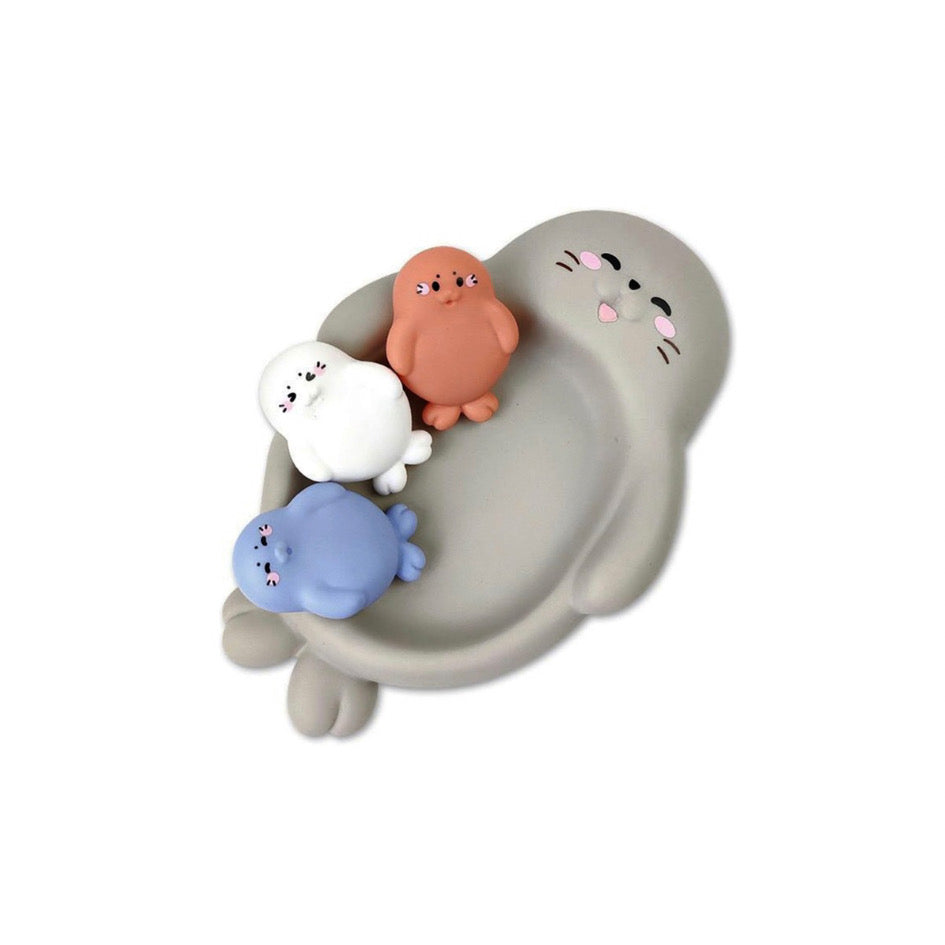 Morsa de agua con 3 morsitas